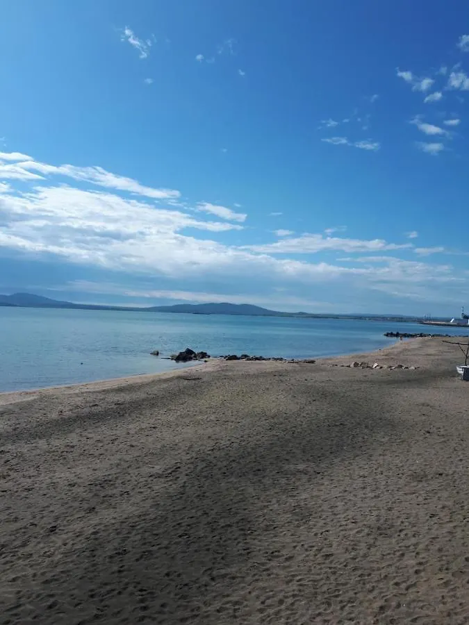 Апартамент Морска Градина Бургас Зорница Διαμέρισμα